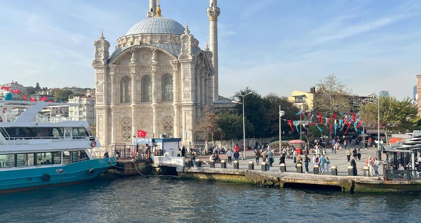 Bosphorus Cruise & Two Continents Tour