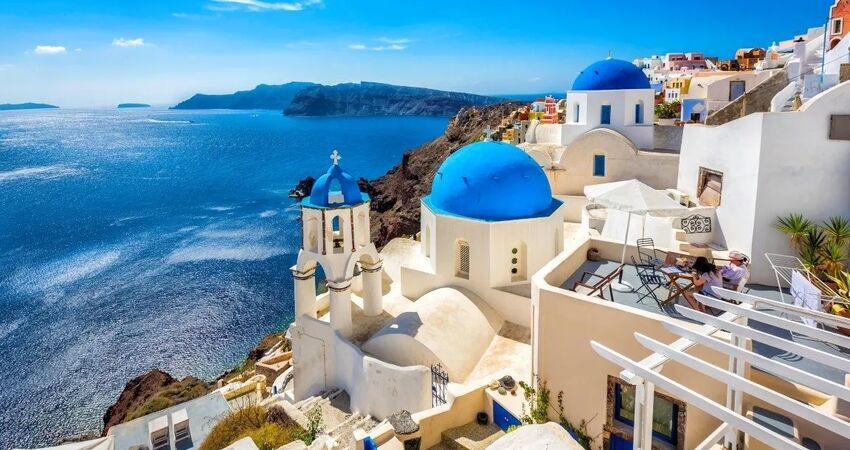 Island Hopping – Unique Destinations in Greece 